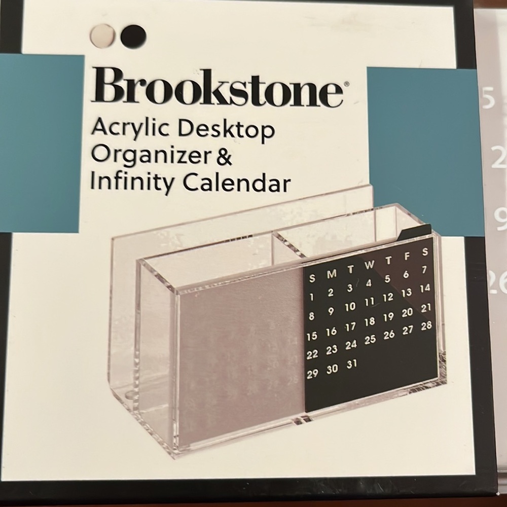 Brookstone acrylic desktop organizer and infinity calendar - nwt